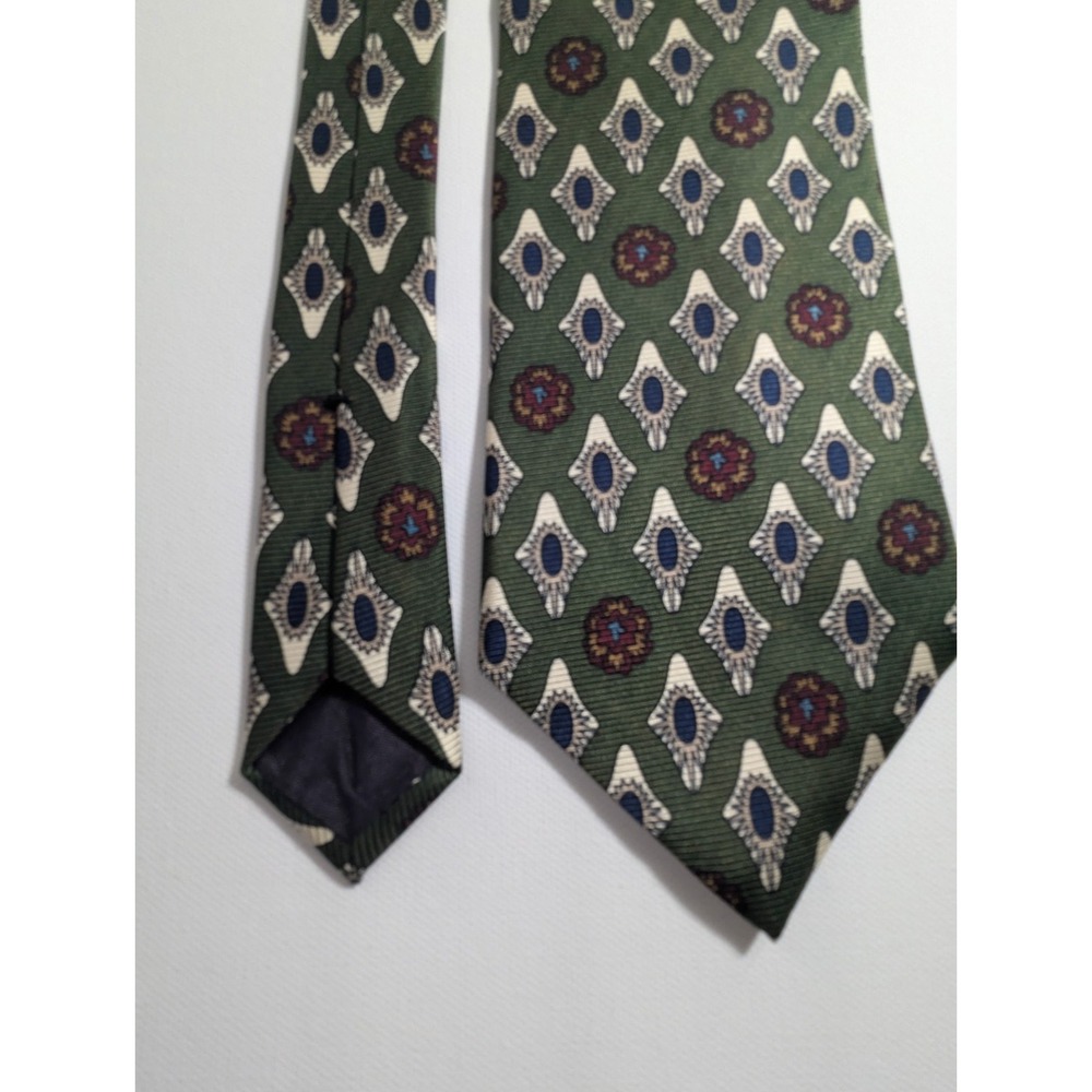Claiborne 100% Silk Tie